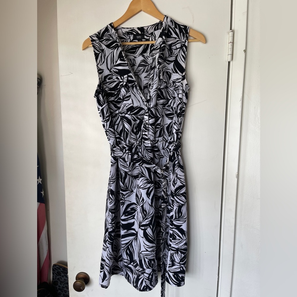 Black/White Palm Tree Pattern Dress